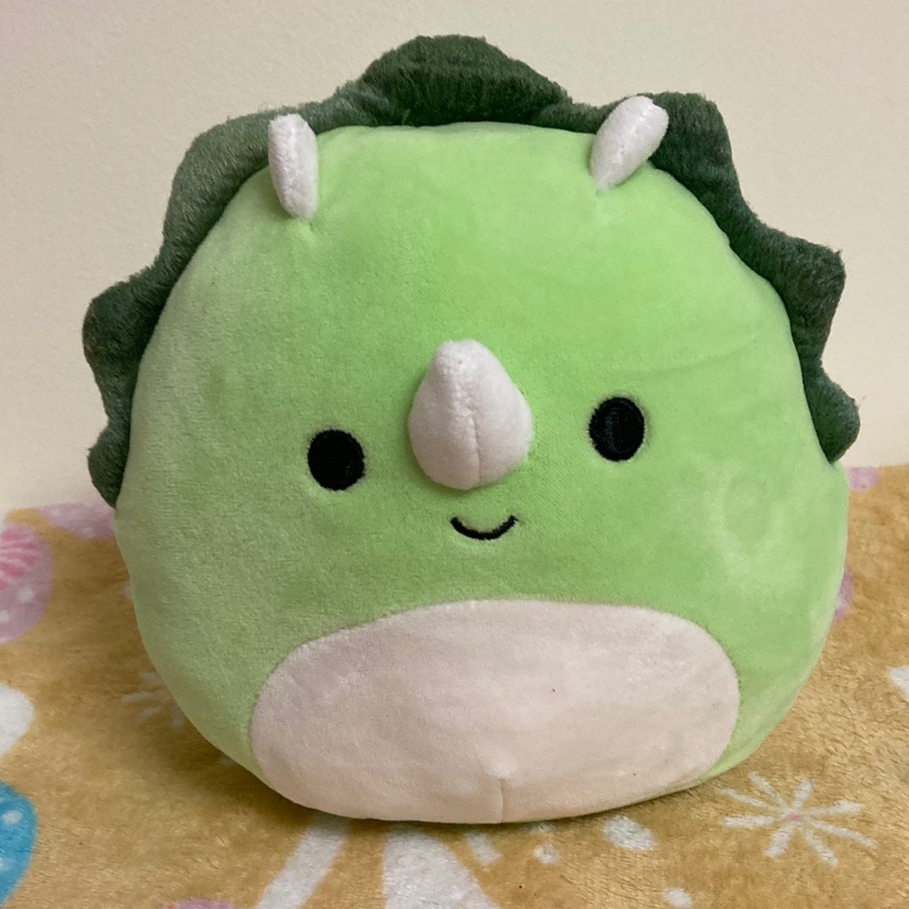 Green dinosaur squishmallow